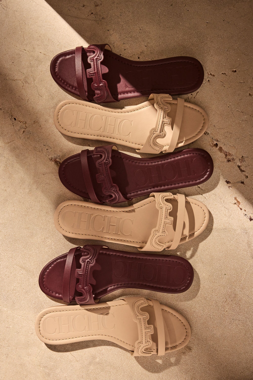 DOMA INSIGNIA LEATHER SLIDES