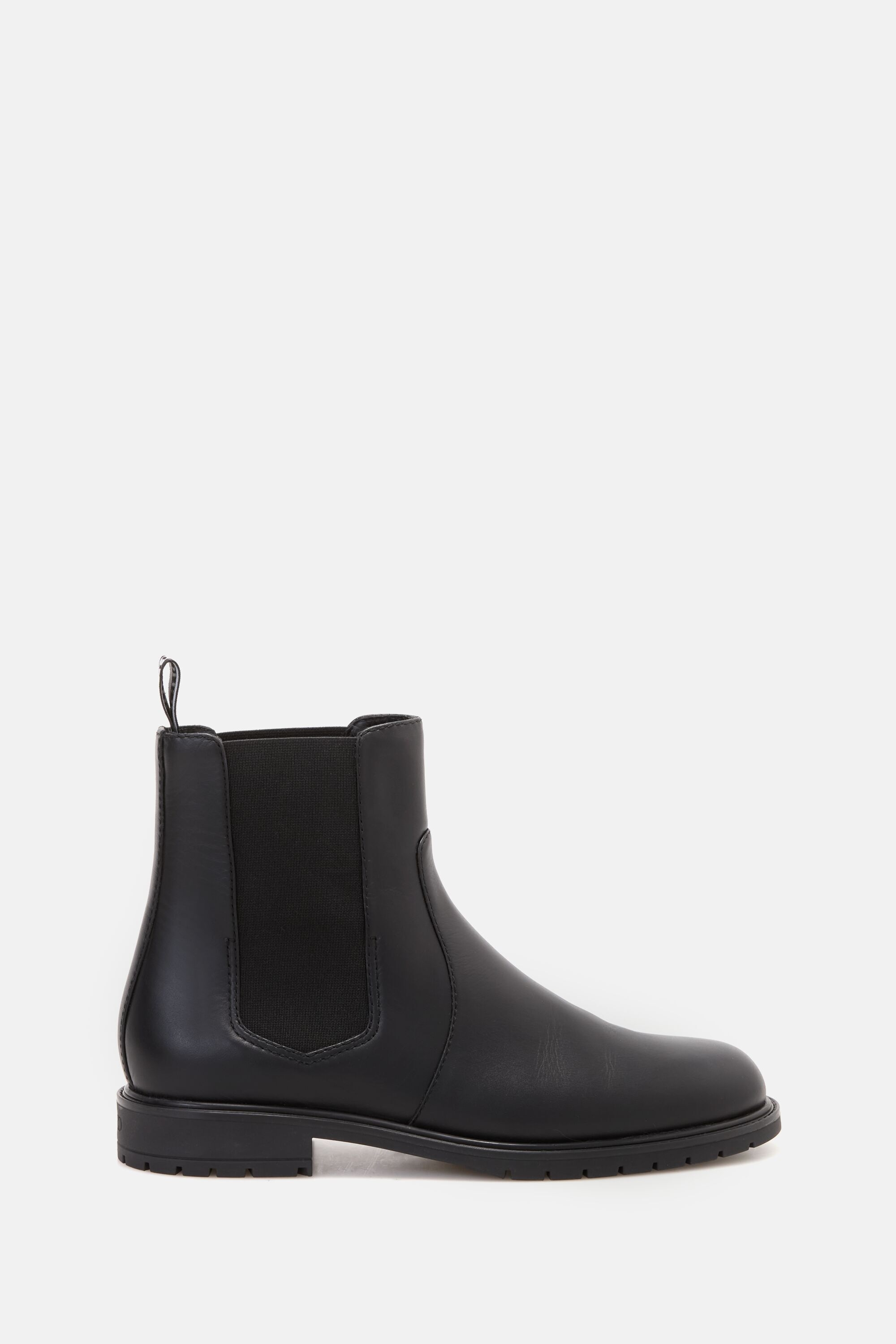 Blasón Leather Flat Ankle Boots