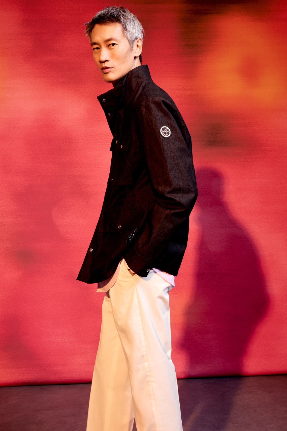 CHAQUETÓN DE LINO TÉCNICO