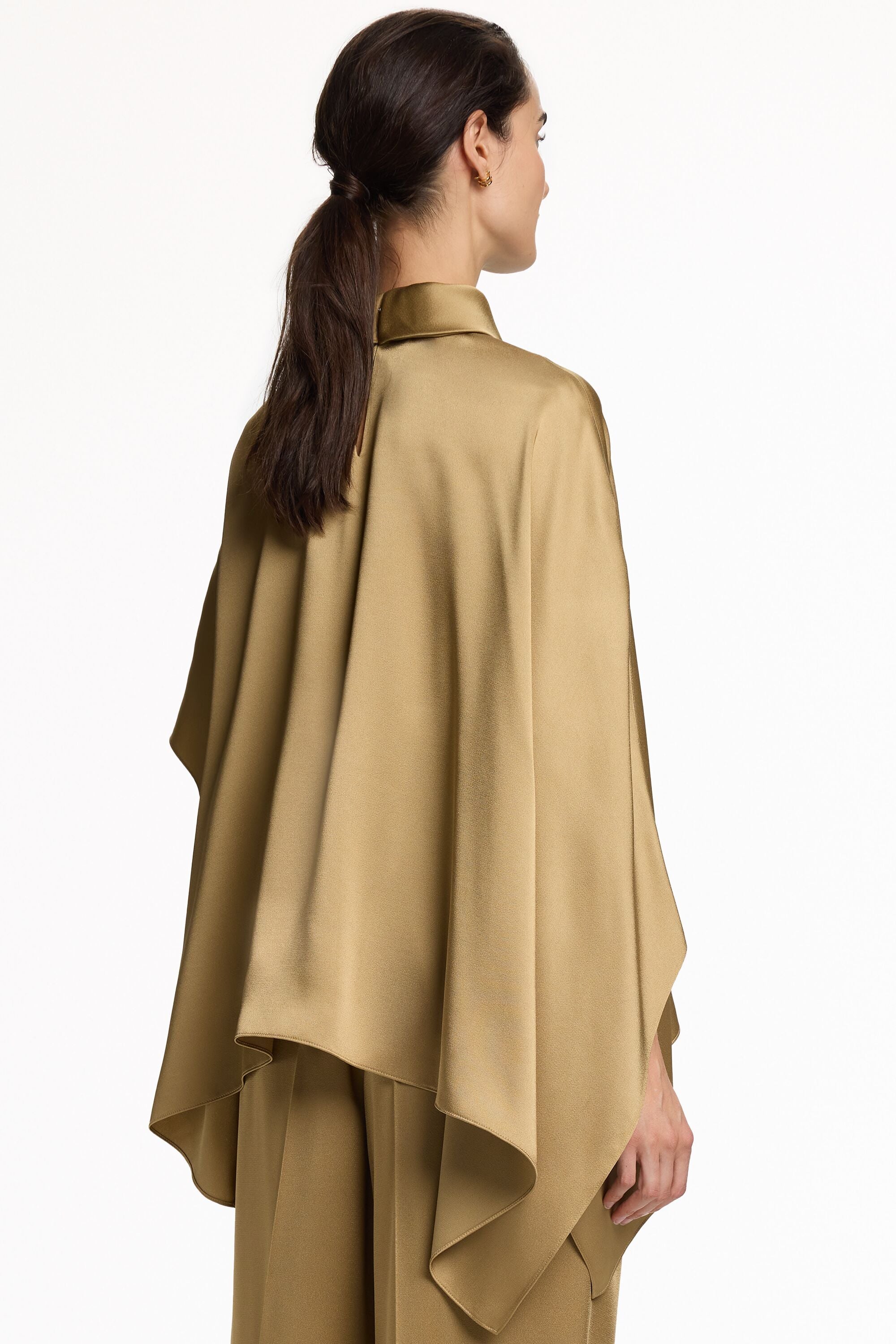 Satin Crepe Oversize Asymmetric Top gold - CH Carolina Herrera