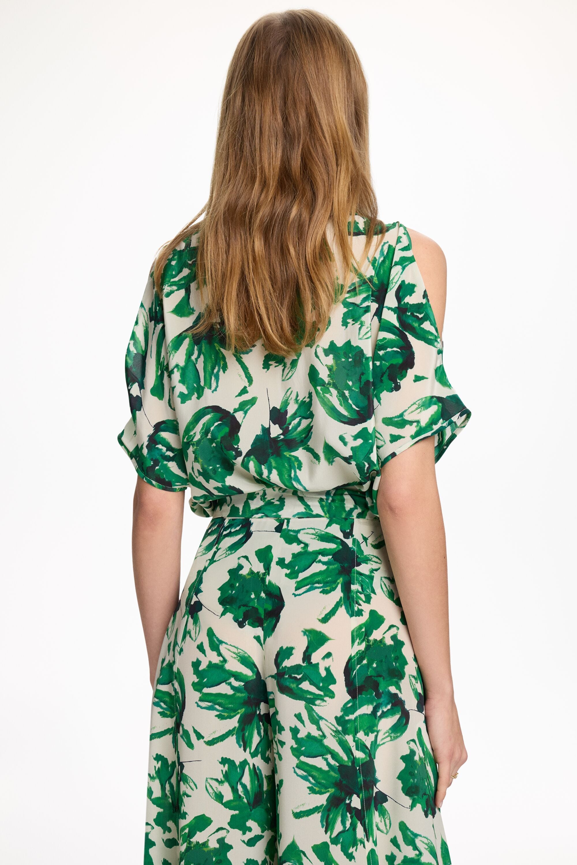 ADORE 春　グリーン　トップス Print Crepé de Chine Oversize Shirt ivory/green - CH Carolina
