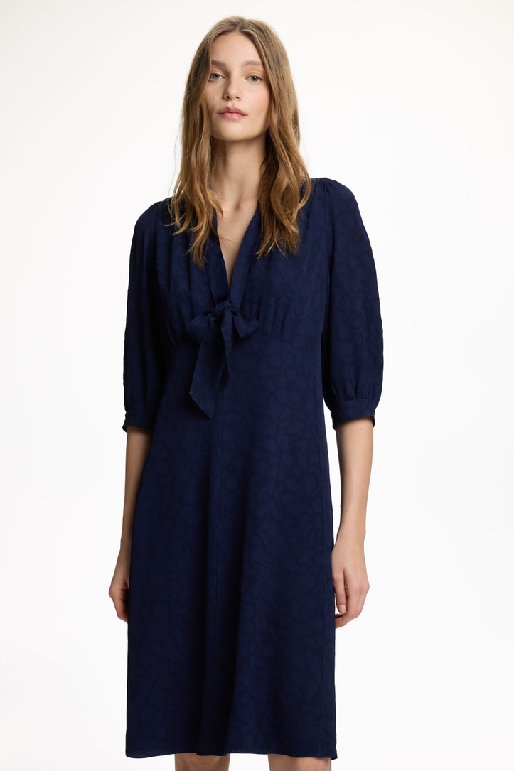 Vestido Midi de Crepé Jacquard