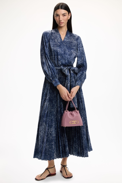 Vestido Plisado de Twill Estampado Sakura - AZUL