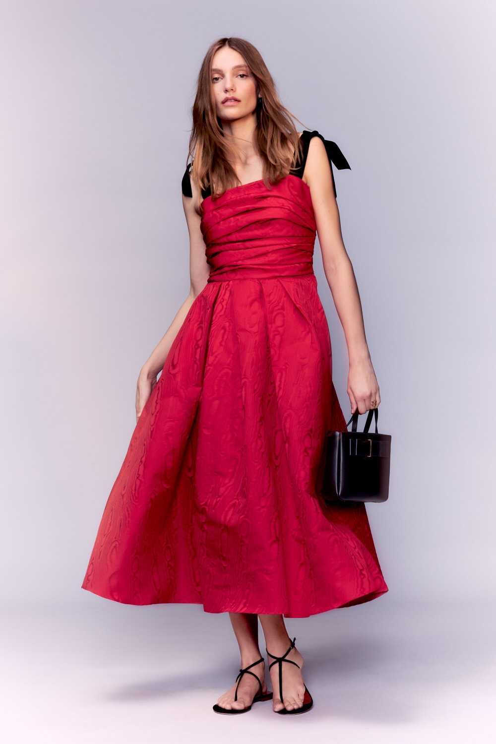 VESTIDO MIDI DE MOIRÉ DE TIRANTES