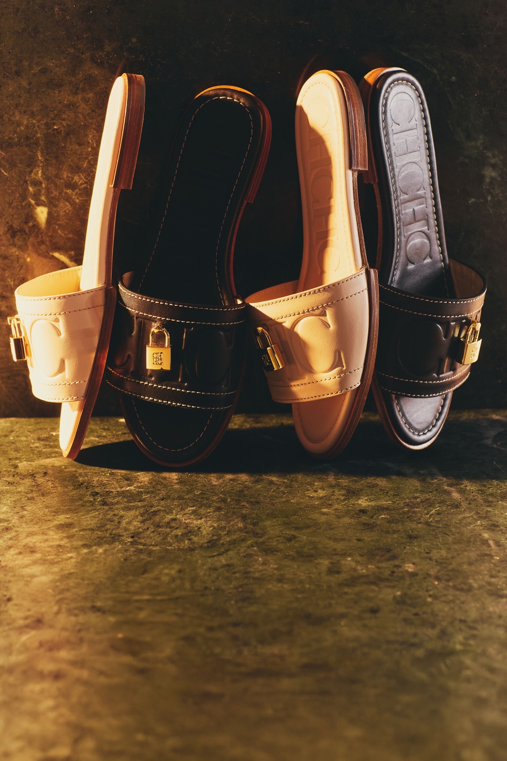 FACTORY LEATHER SLIDES