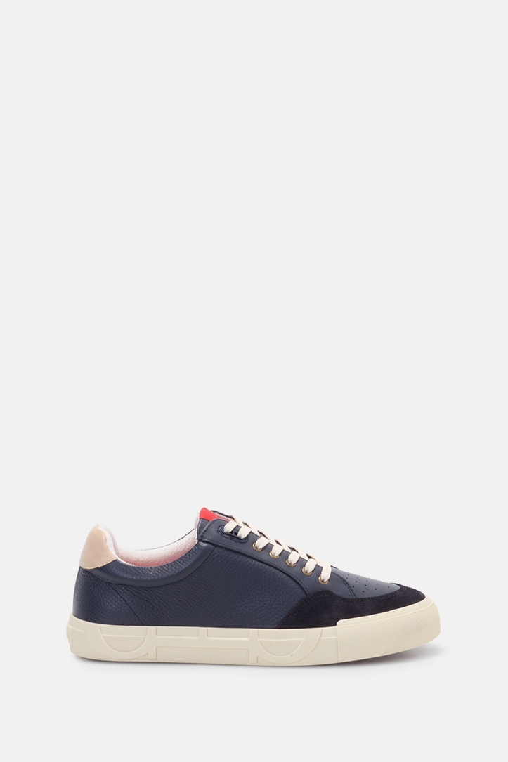 Doma Insignia Leather Sneakers