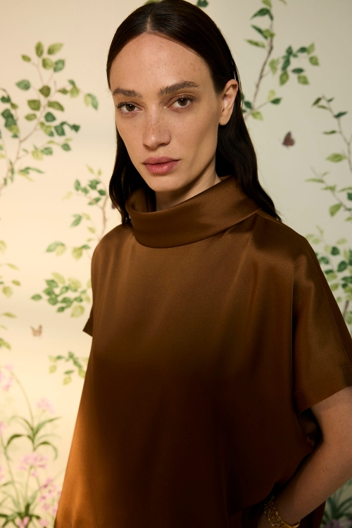 SATIN CREPÉ OVERSIZE TOP WITH FRINGES