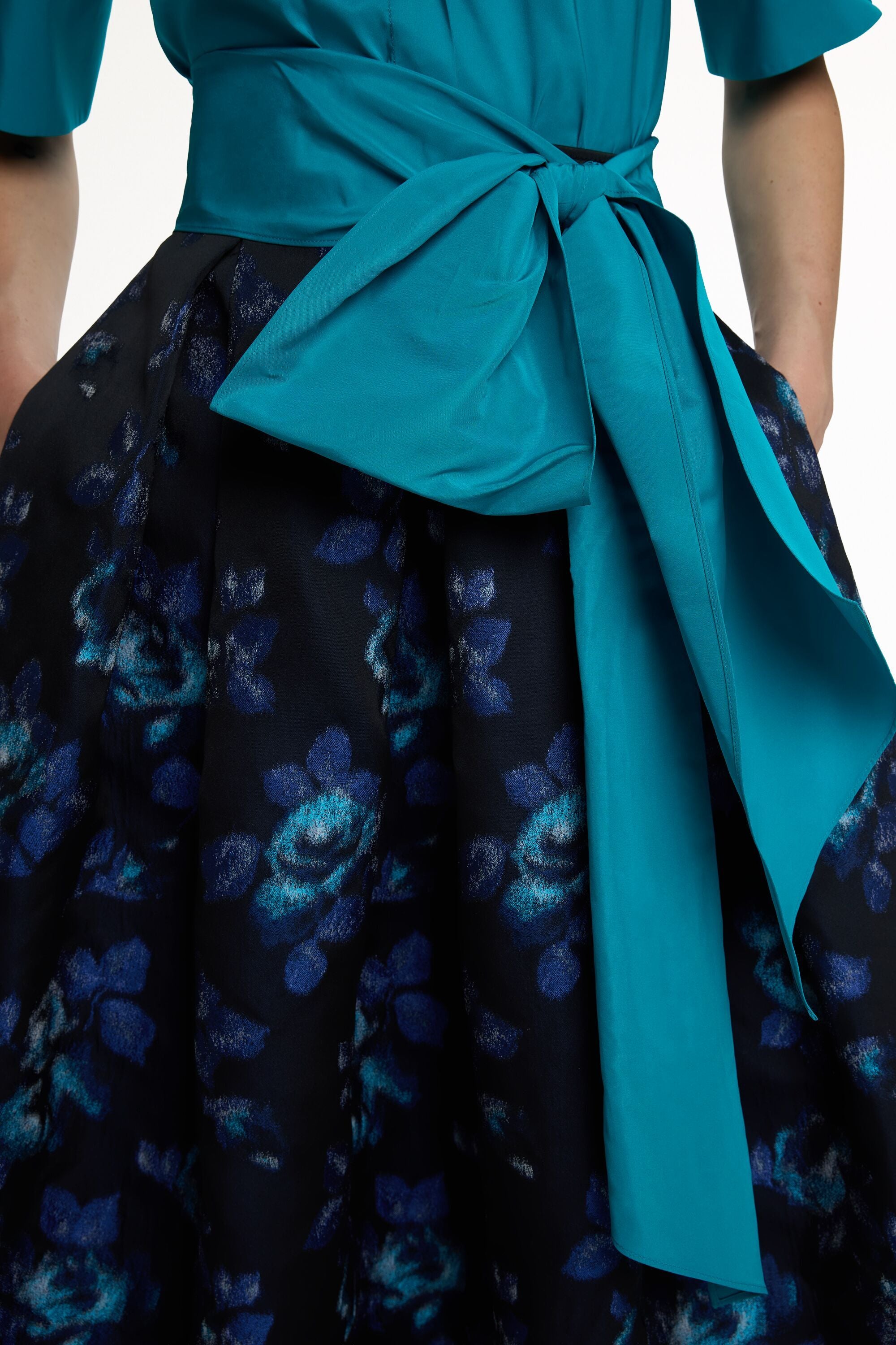 Floral Jacquard Midi Skirt with Sash 0 - CH Carolina Herrera
