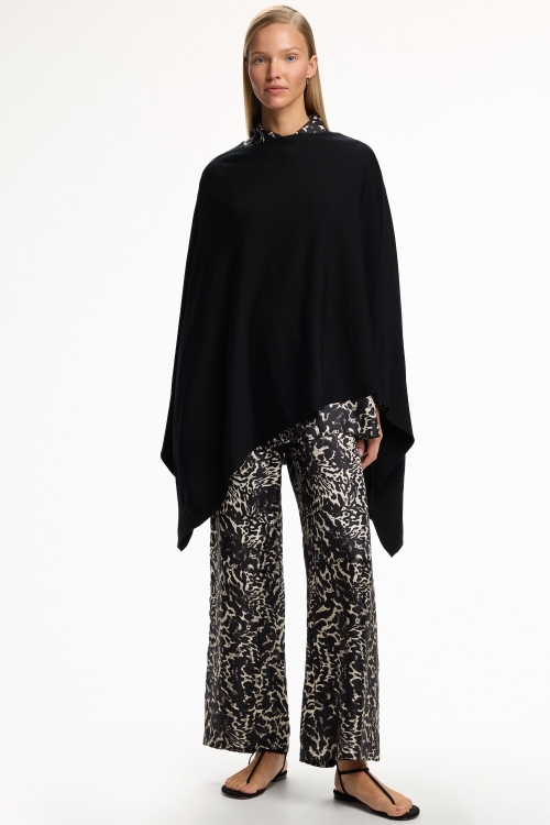 MERINO WOOL KNIT ASYMMETRIC CAPE