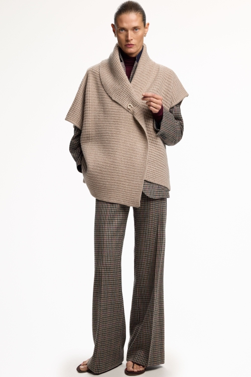 MERINO WOOL KNIT DOUBLE-BREASTED PONCHO