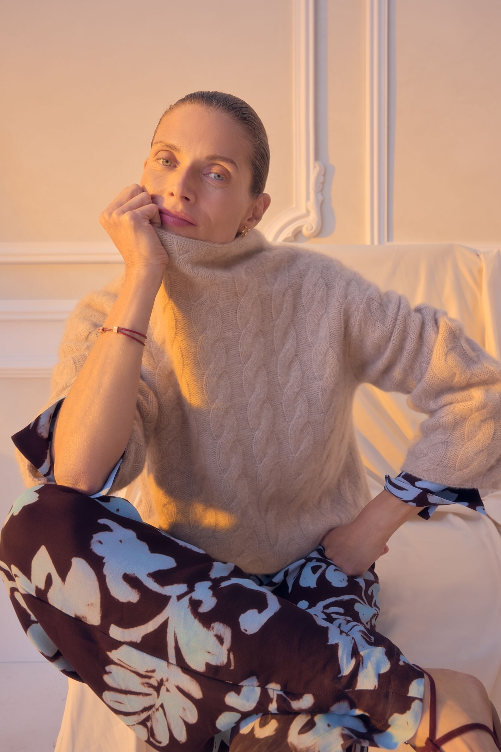 CASHMERE CABLE KNIT OVERSIZE SWEATER