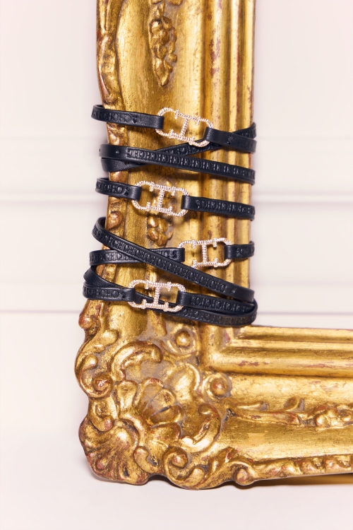 PULSERA SWEET ICONS INITIALS INSIGNIA DE PIEL
