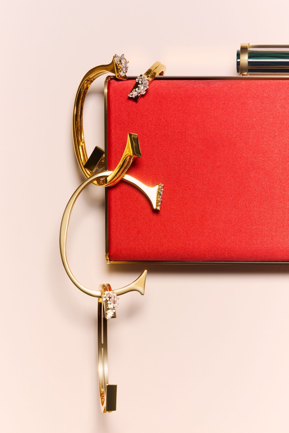 INSIGNIA MIRAGE BRACELET WITH CRYSTAL