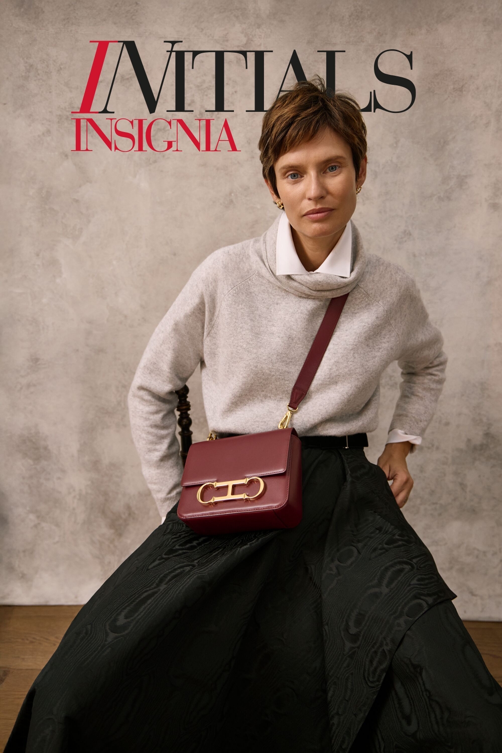 INITIALS INSIGNIA | MEDIUM SHOULDER BAG