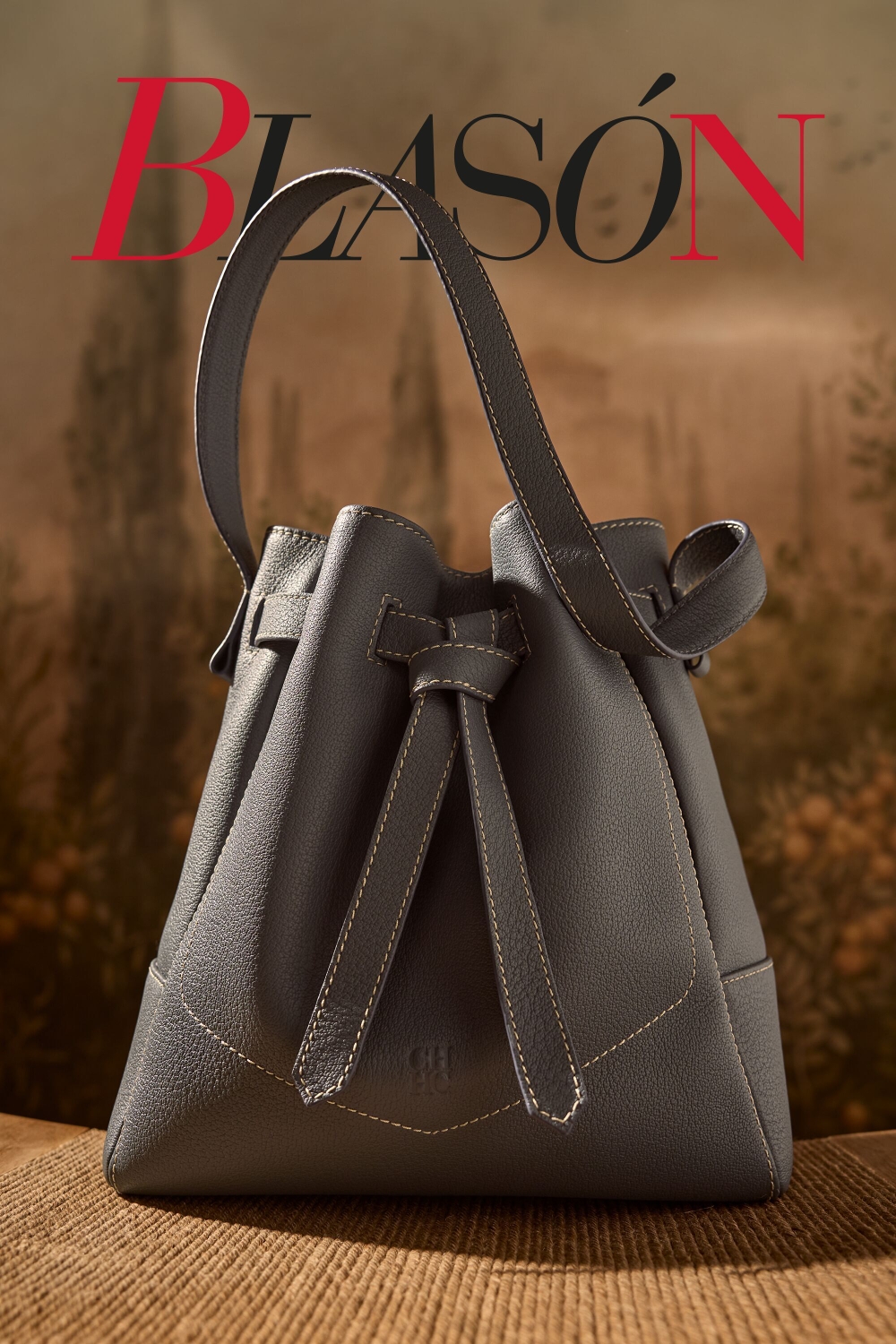 BLASÓN BUCKET | MEDIUM SHOULDER BAG