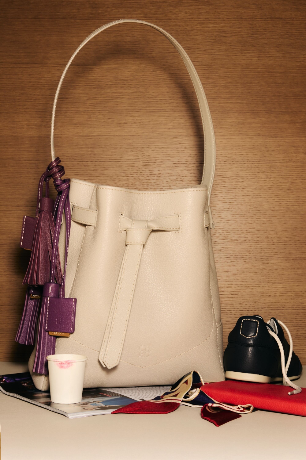 BLASÓN BUCKET | MEDIUM SHOULDER BAG