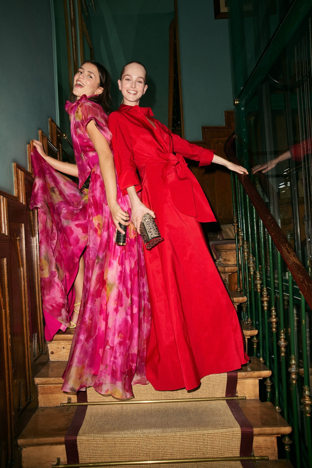 METROPOLITAN INSIGNIA | CLUTCH MEDIANO