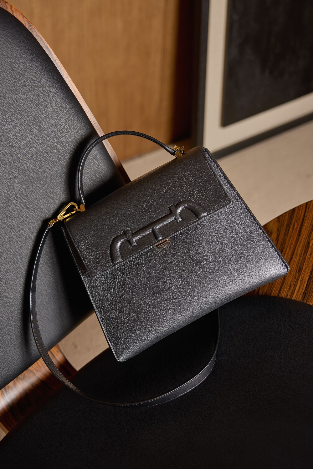 DOMA INSIGNIA SATCHEL | MEDIUM HANDBAG