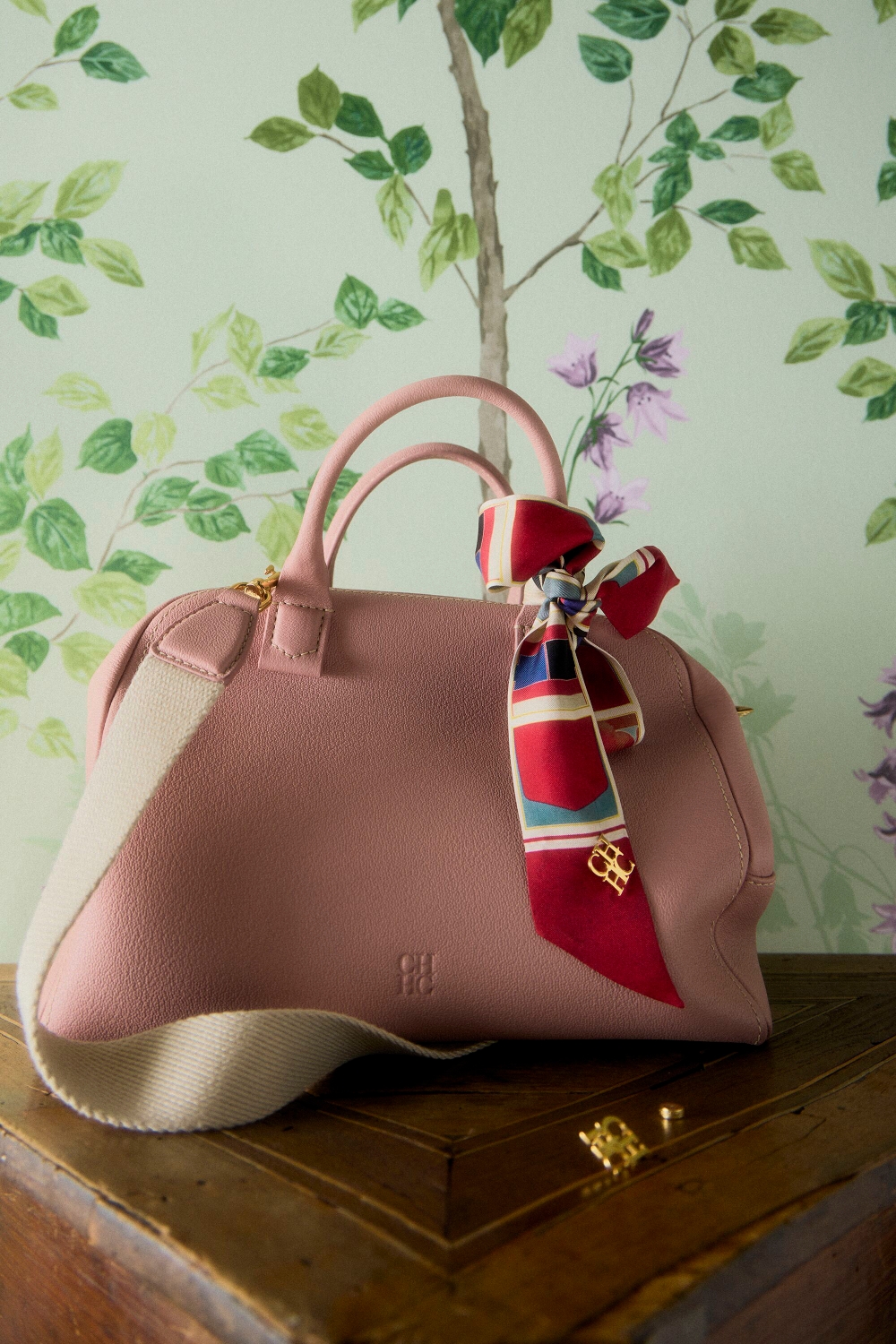 BLASÓN S | BOLSO DE MANO MEDIANO