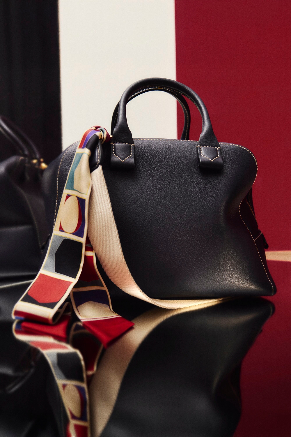 BLASÓN S | MEDIUM HANDBAG