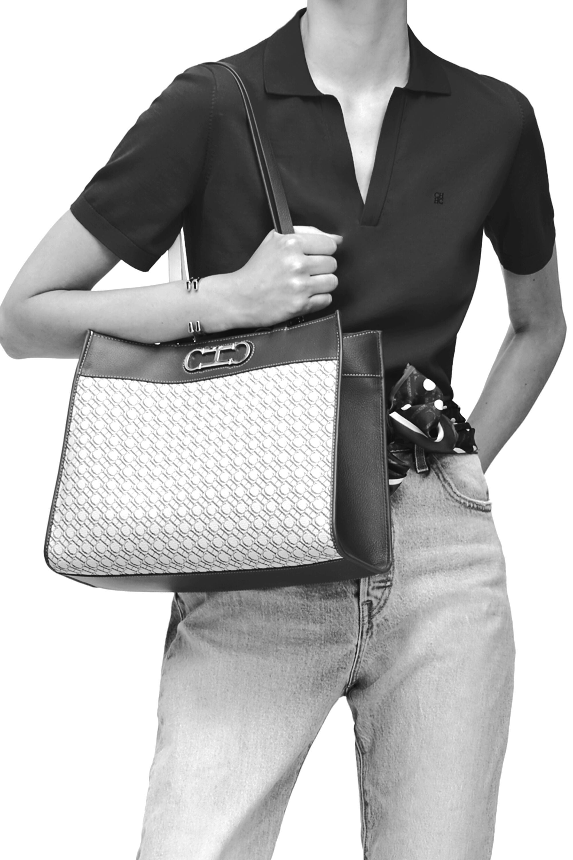 Shopping  Large shoulder bag little caracas - CH Carolina Herrera United  States