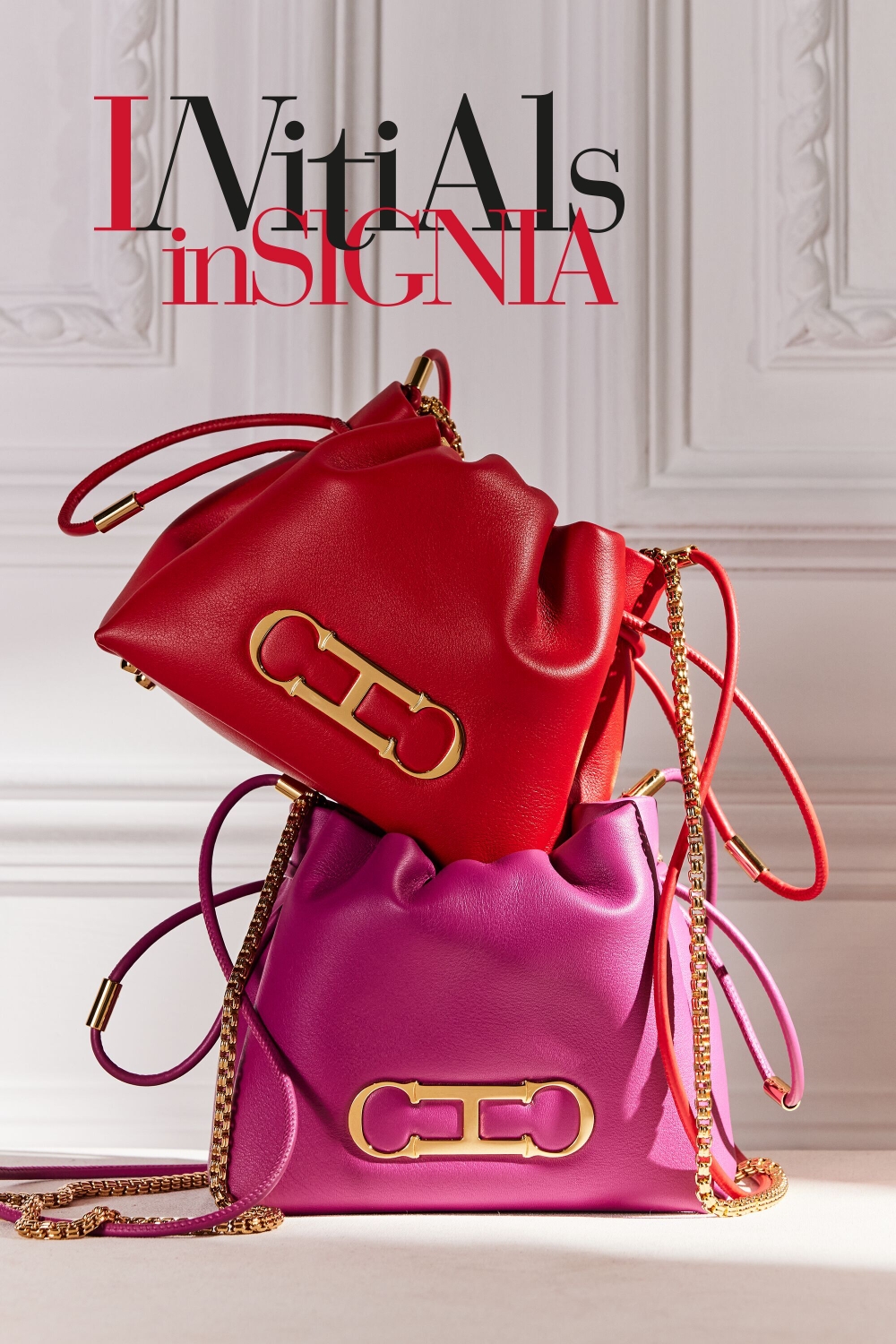 INITIALS INSIGNIA SOFT BUCKET | BOLSO BANDOLERA PEQUEÑO