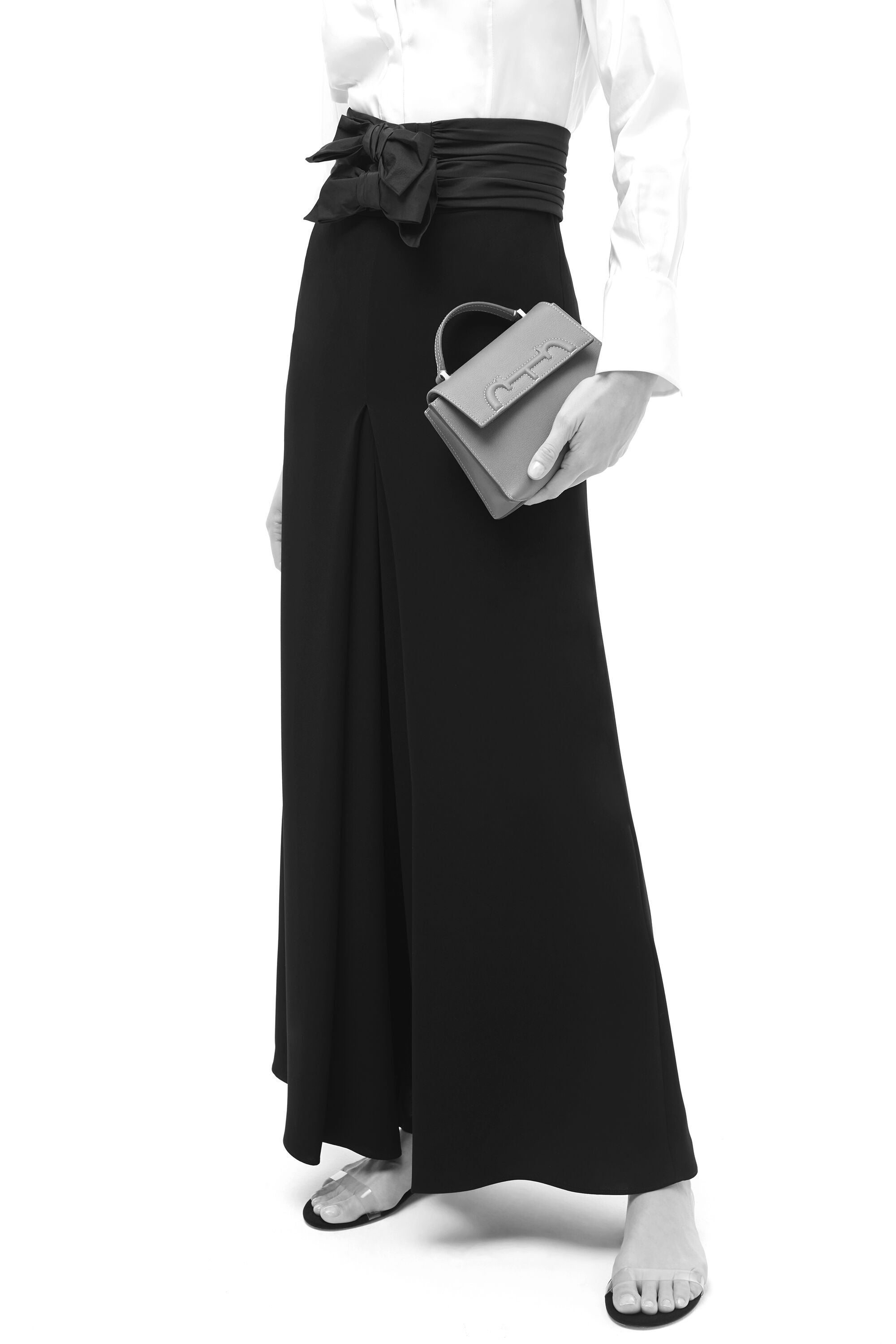 Carolina Herrera Mini Initials Insignia White Bag – thankunext.us