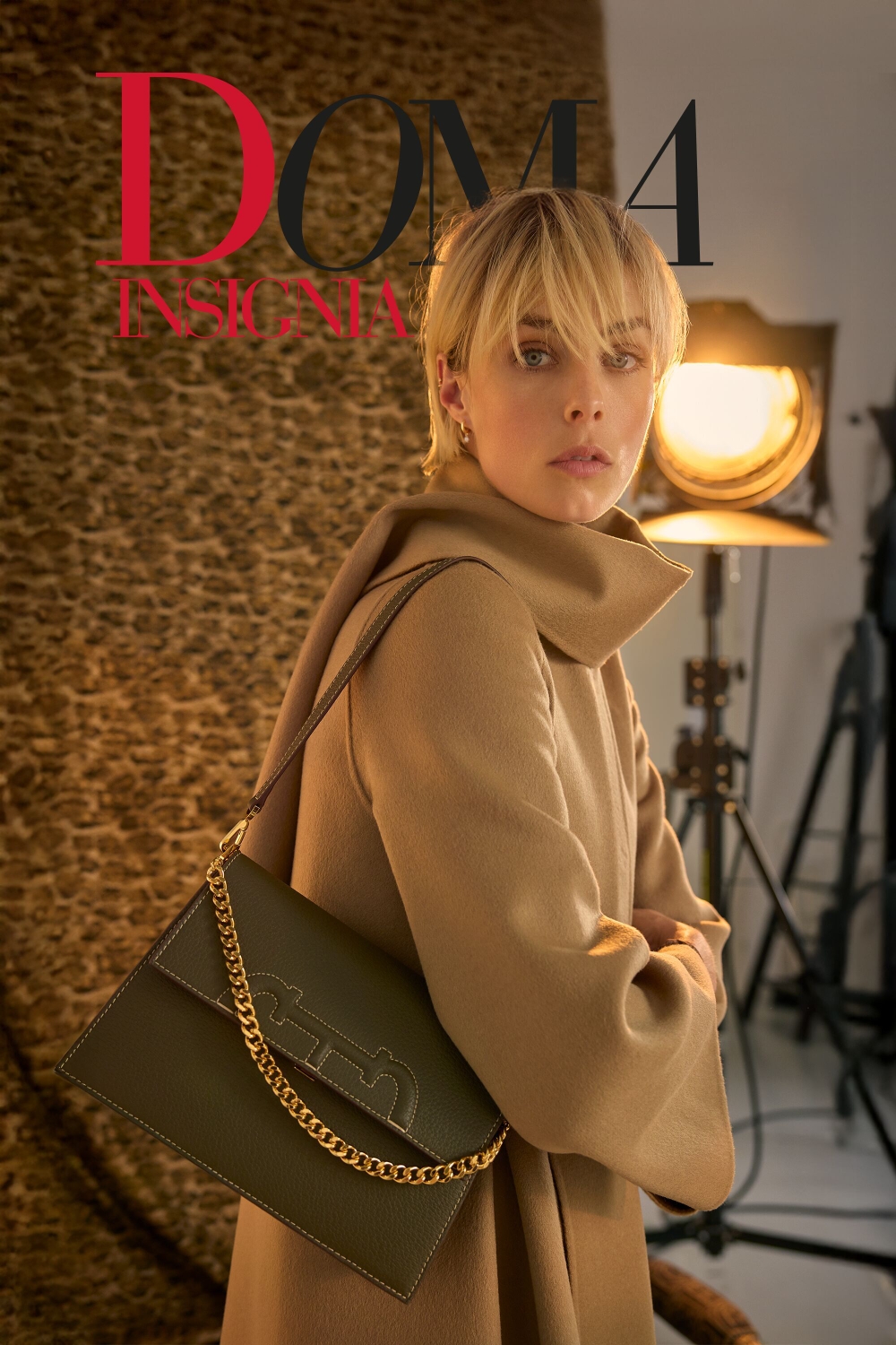 DOMA INSIGNIA SHOULDER | BOLSO DE HOMBRO MEDIANO