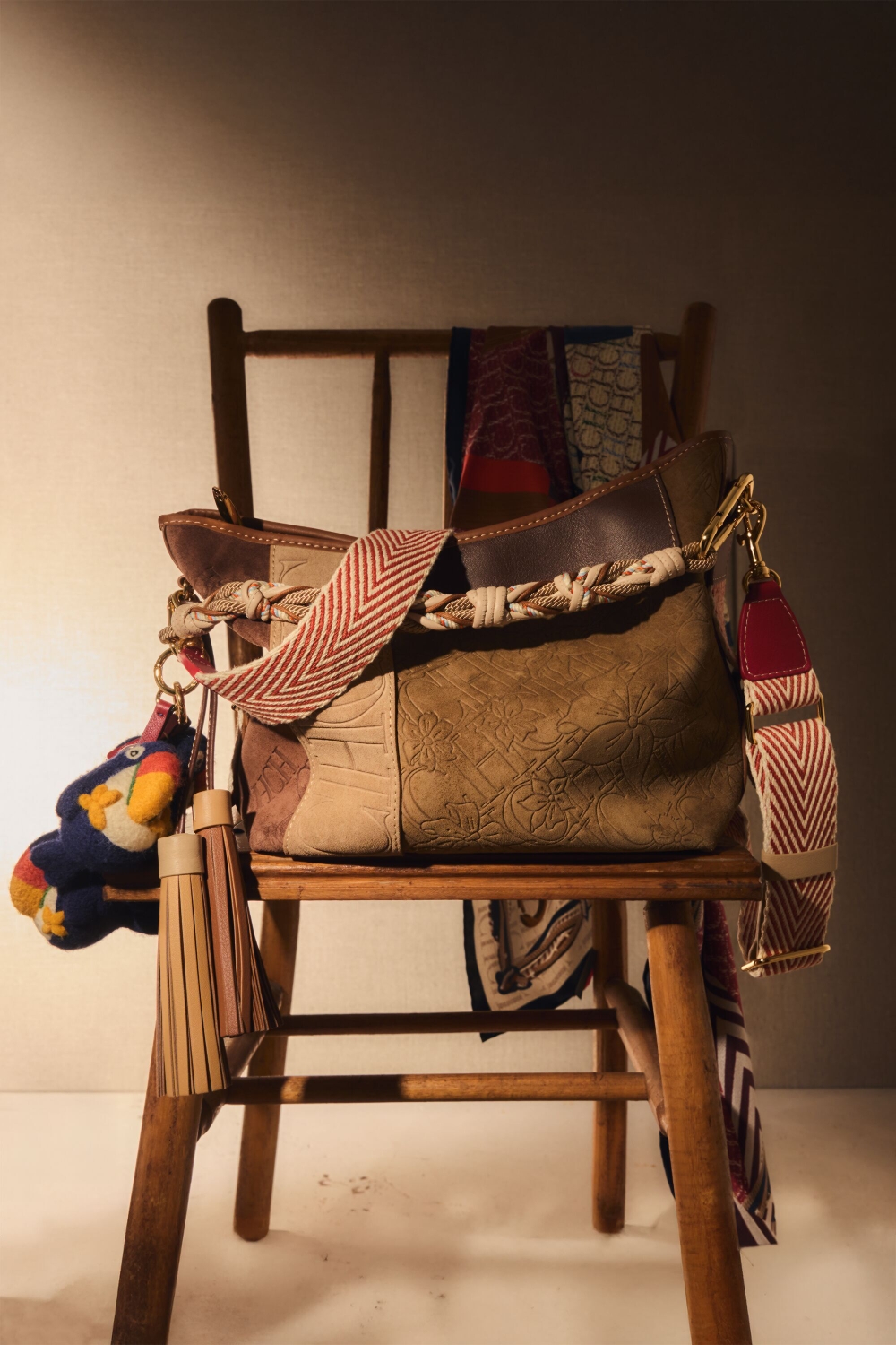 CHARAMBA | MEDIUM HANDBAG