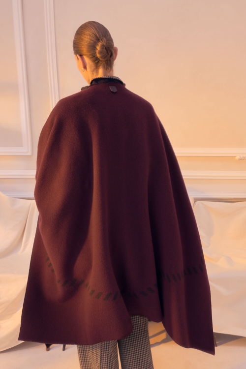 BLASÓN MERINO WOOL REVERSIBLE PONCHO