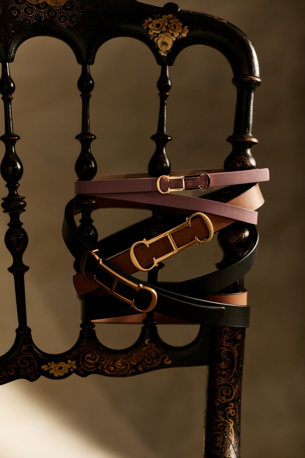 INITIALS INSIGNIA | LEATHER REVERSIBLE SKINNY BELT