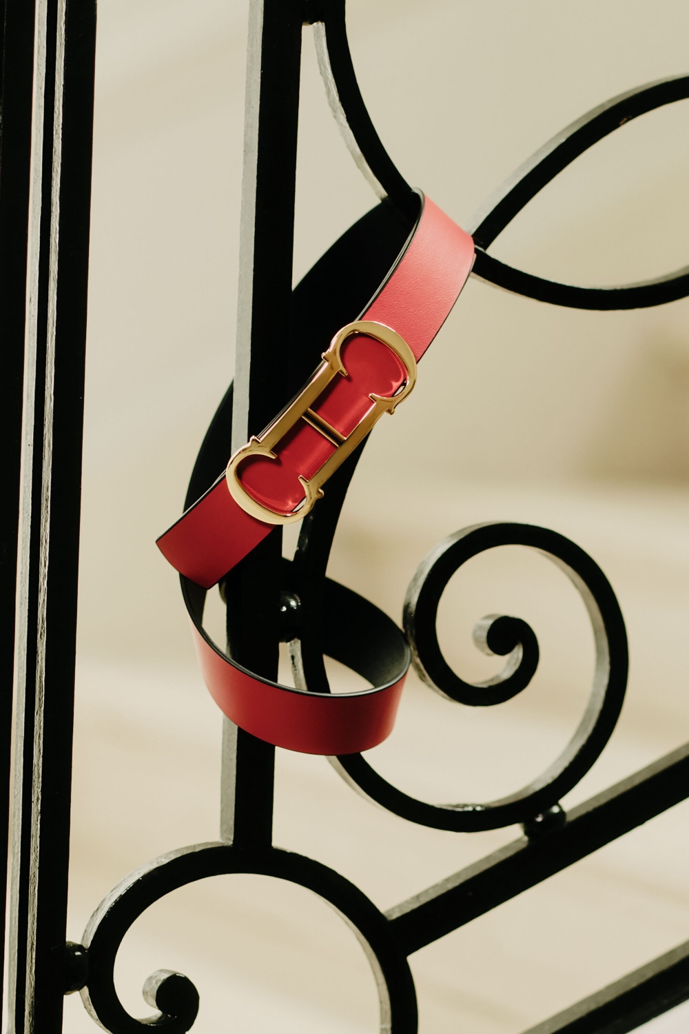 INITIALS INSIGNIA | REVERSIBLE SKINNY BELT