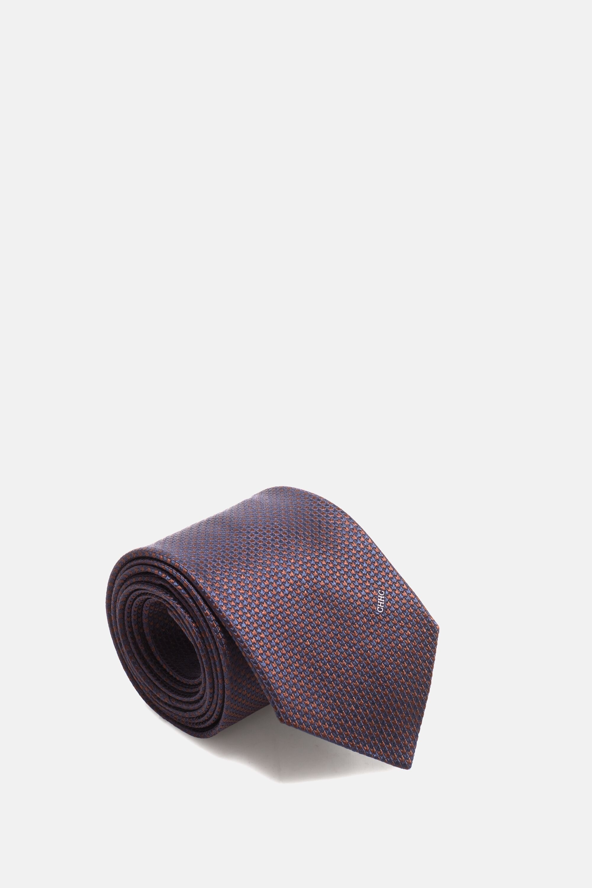 Structured silk tie