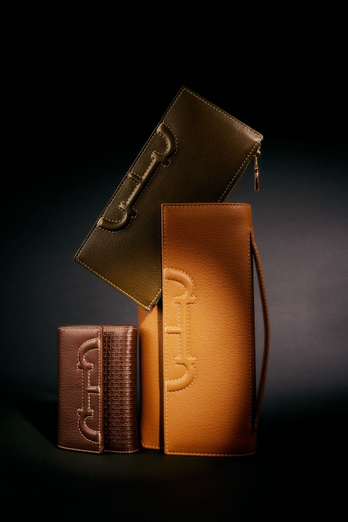 DOMA INSIGNIA | POCHETTE WALLET