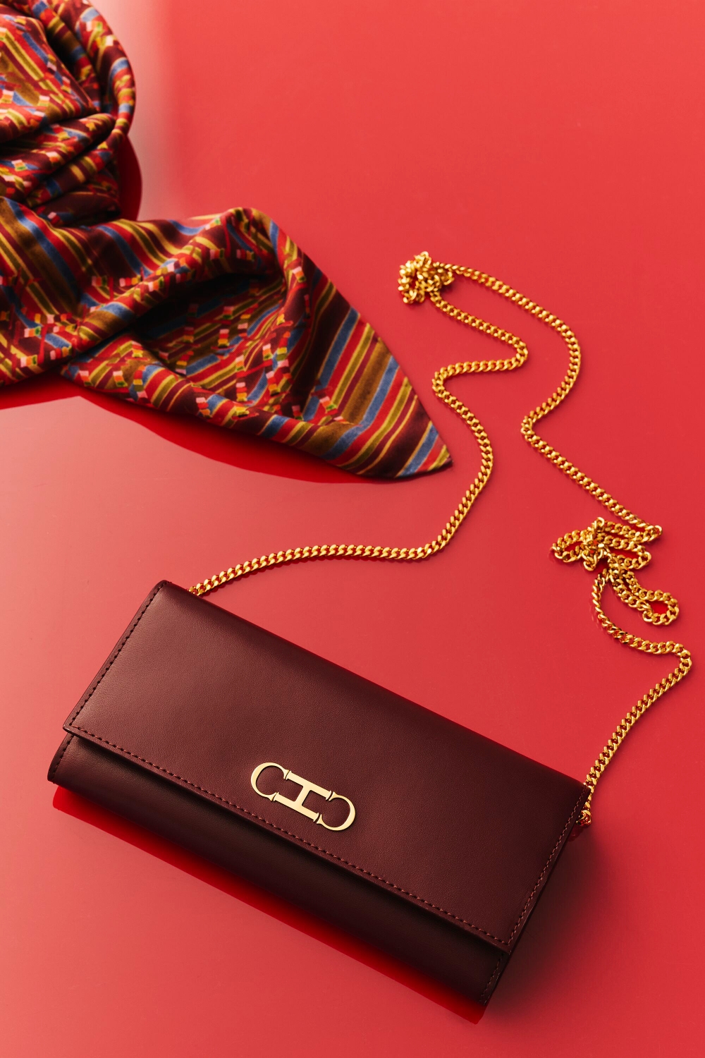 INITIALS INSIGNIA | CROSSBODY WALLET