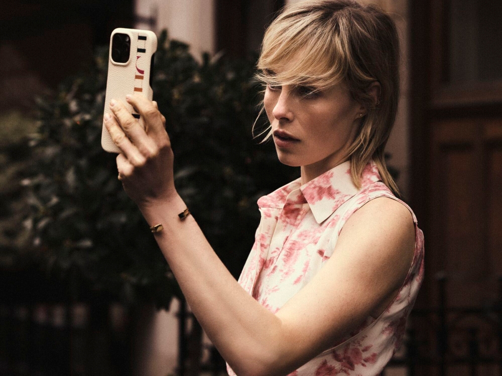 BLASÓN | IPHONE 16 PRO MAX CASE