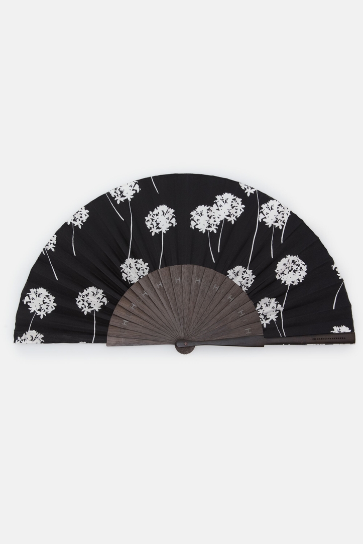 Jasmine Biznaga hand fan