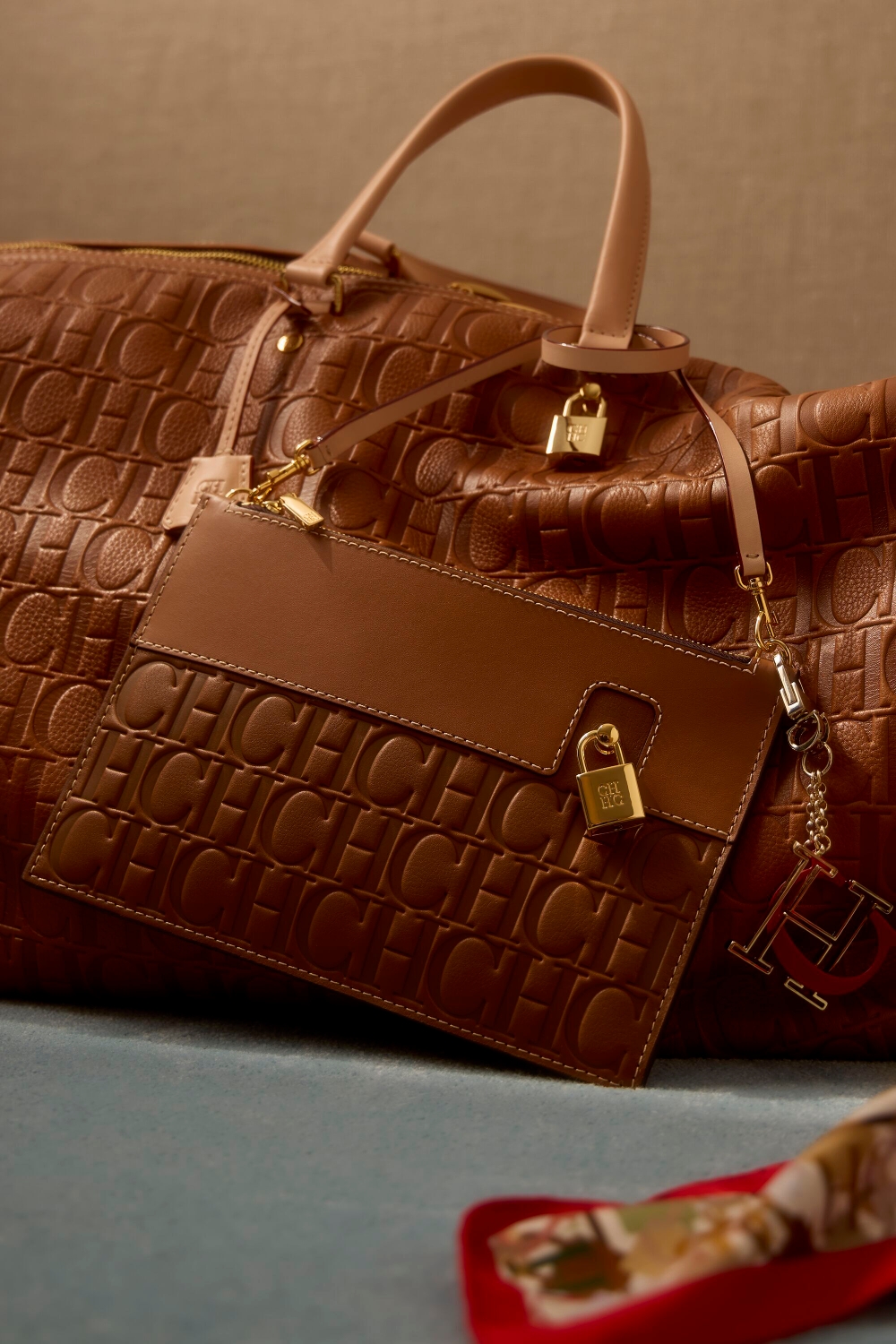 FACTORY LOCKED | POUCH DE HOMBRO