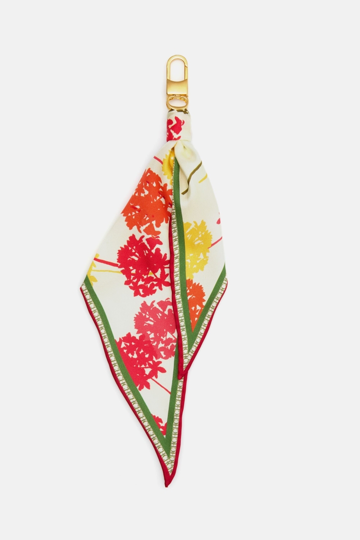 Jasmine Biznaga CH Silk Charms