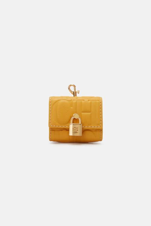 FACTORY LOCKED | CHARM PARA AIRPODS