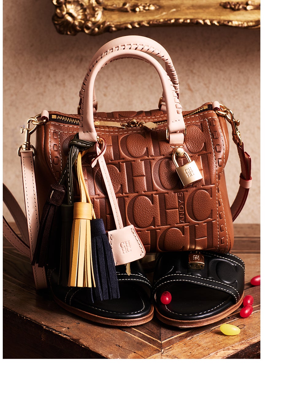 Lacito Insignia Salón Terciopelo Negro